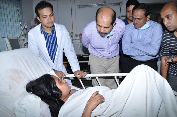 BGMEA Leaders visiting injured workers admitted to Enam Medical College Hospital Savar on 28 April 2013. 